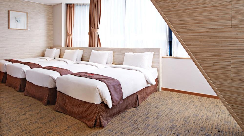 Hotel Skypark Myeongdong 2 Seoel Buitenkant foto